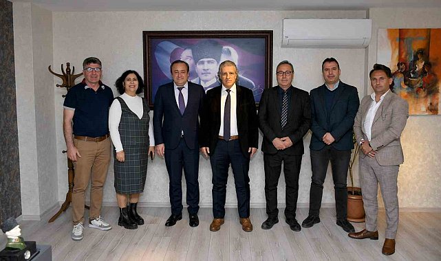 Kuşadası Belediyesi Kaymakam Keklik'i ağırladı