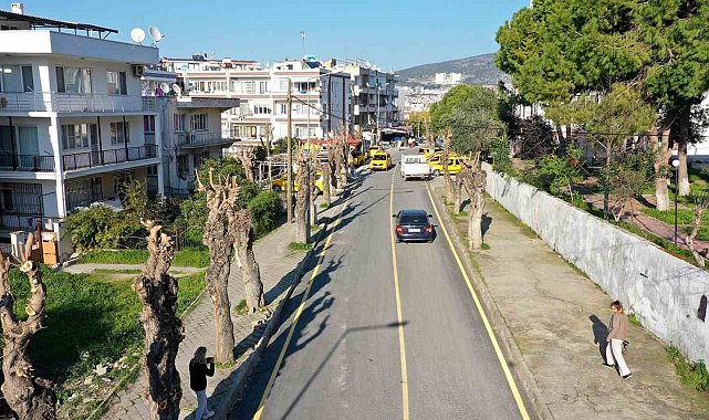 Kuşadası'nda okul yolları güvenli hale getiriliyor