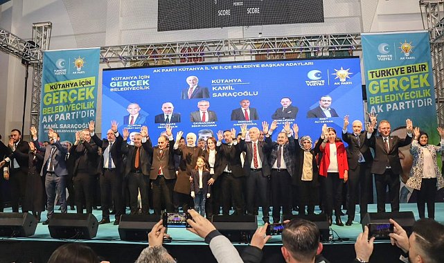 Kütahya'da AK Parti'nin il, ilçe ve belde belediye başkan adayları tanıtıldı