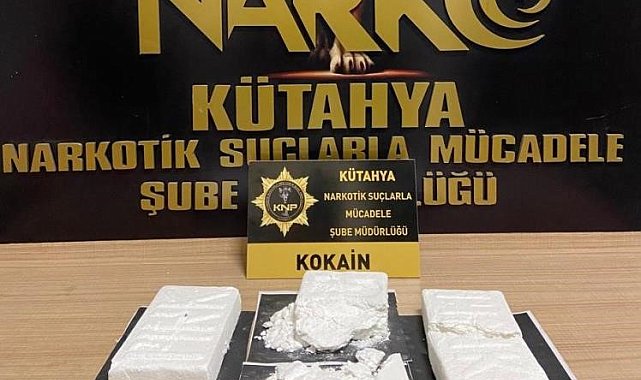 Kütahya'da aracında 3 bin 16 gram kokain ele geçirilen şahıs tutuklandı