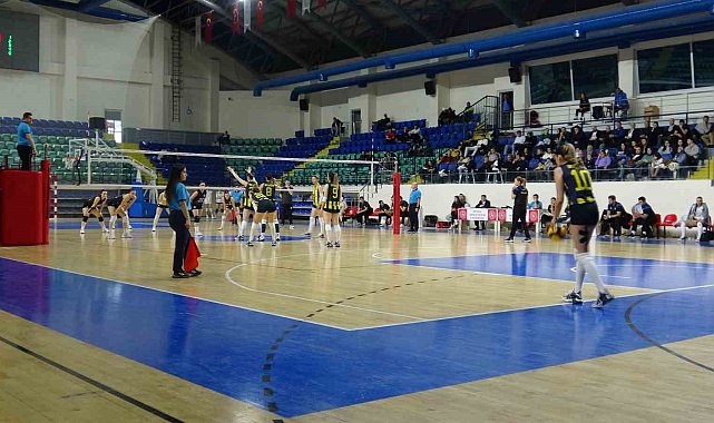 Kütahya'da, TVF Kadınlar 2. Ligi çeyrek final heyecanı