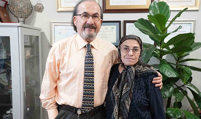 Lösemiye yakalanan anne oğlunun kök hücre bağışı ile hayata tutundu