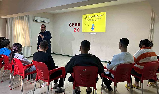 Maddenin etkisiyle 5. kattan atlayanda var, annesini bıçaklamaya kalkan da