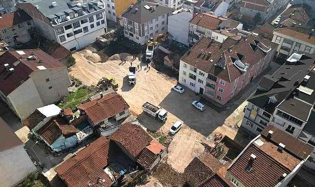 Mahalle aralarındaki atıl alanlar otoparka dönüşüyor