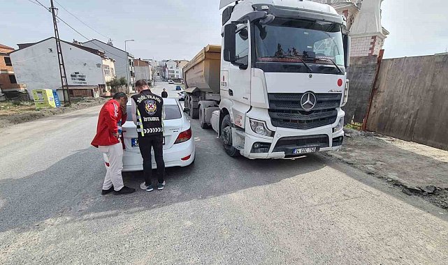 Makas atarak seyreden hafriyat kamyonu sürücüsüne ceza yağdı