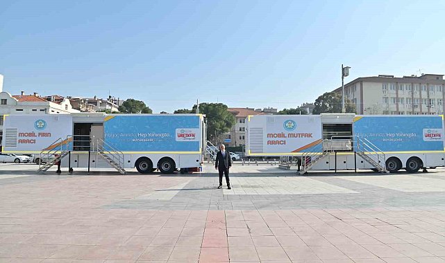 Manisa'da mobil mutfak, fırın ve ikram aracı hizmete girdi