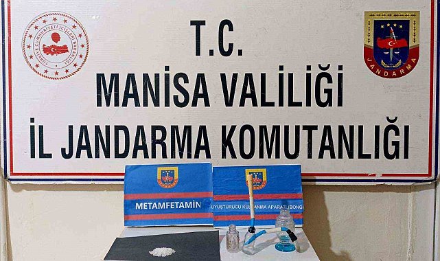 Manisa'da uyuşturucu tacirlerine darbe
