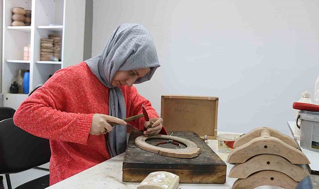 Mardin&#039;de kadınlar ADEM&#039;lerde kurslara katılarak zamanlarını değerlendiriyor