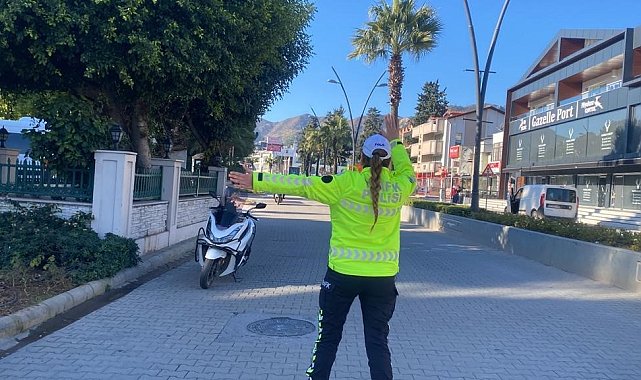 Marmaris trafik ekipleri şok denetimlere devam ediyor