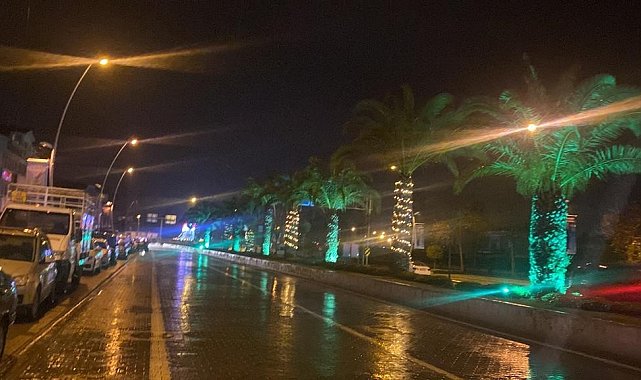 Marmaris'te gök gürültülü sağanak yağışlar başladı