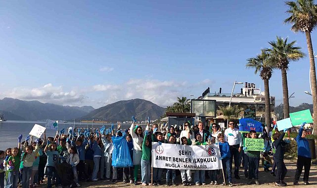 Marmarisli ilkokul öğrencilerinden örnek etkinlik