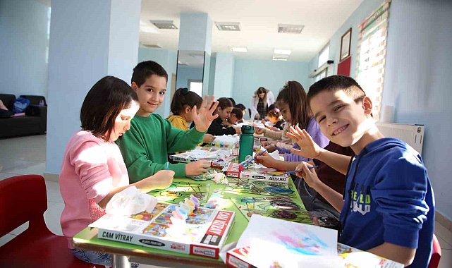 Melikgazi'nin eğlenceli atölyelerinde çocuklar hem eğlendi hem öğrendi
