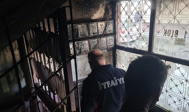 Merdiven boşluğunda çıkan yangın korkuttu