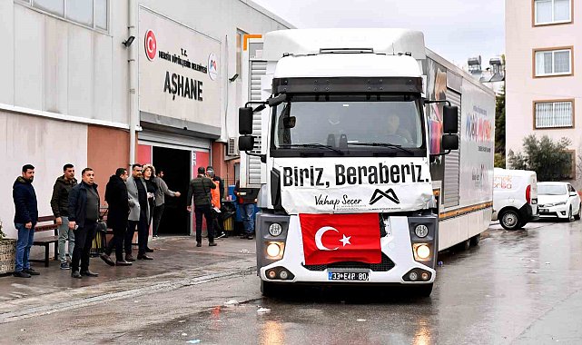 Mersin Büyükşehir Belediyesi depremzedelerin yanında oldu