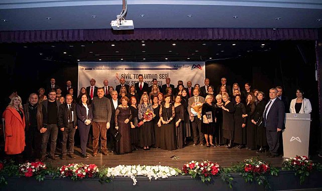 Mersin'de 'Sivil Toplumun Sesi Çok Sesli Korosu' kuruldu