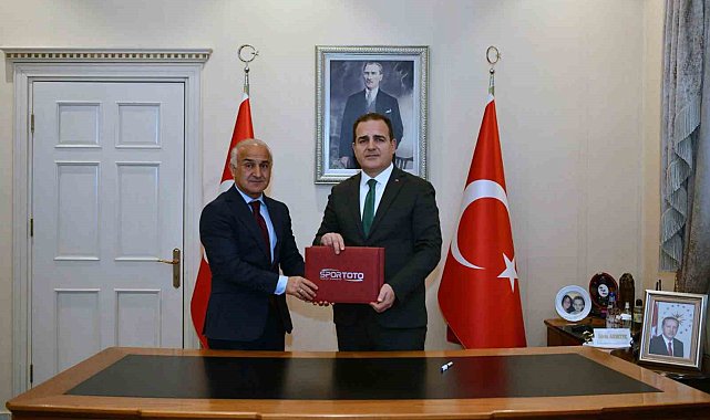 Milas'a yapılacak 15 spor tesisi için protokol imzalandı