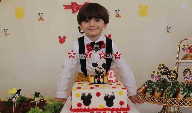 Minik Ayaz 4 yıl sonra ilk kez doğum gününü kutladı