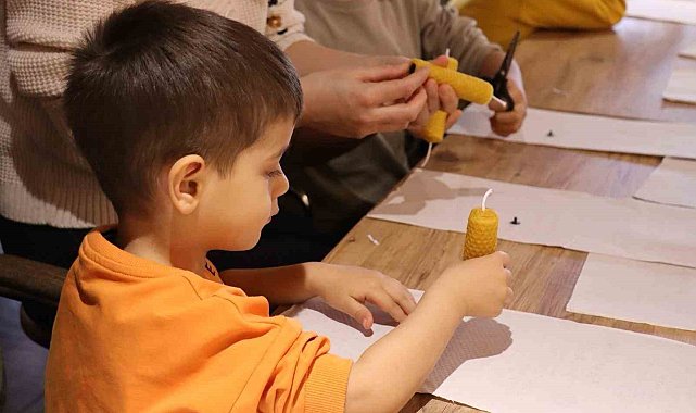 Minikler mum atölyesinde eğlendi