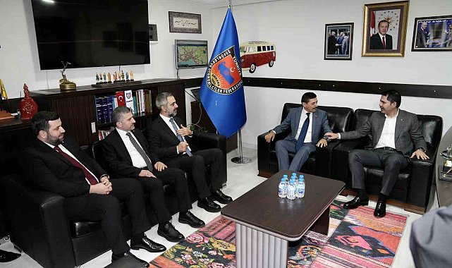 Murat Kurum: "İstanbul'da korsan servisçilik dönemi 31 Mart akşamı bitecek"