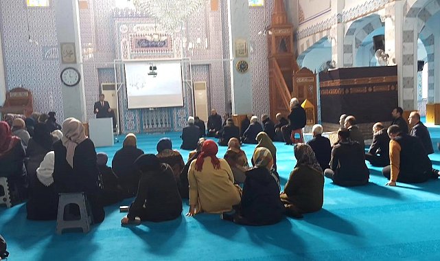 Nazilli'de umre eğitim seminerleri devam ediyor