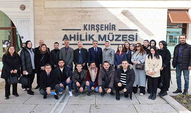 Öğrenciler, Ahi Evran'ın vergi ve iktisat sistemini öğreniyor