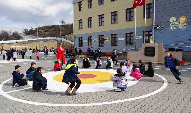 Okullarda geleneksel oyunlar sayesinde çocuklara dijital diyet uygulanacak