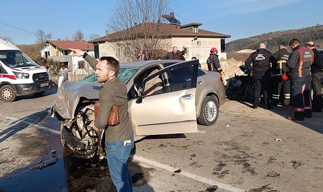 Ordu'da iki otomobil kafa kafaya çarpıştı: 2 ölü, 2 yaralı