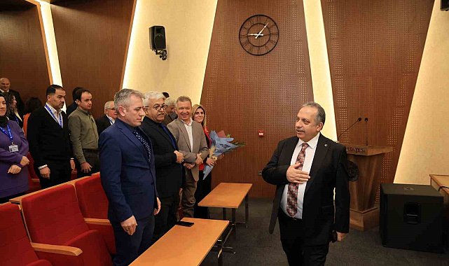 Personelle buluşan Talas Belediye Başkanı Mustafa Yalçın: "Hep birlikte başardık"