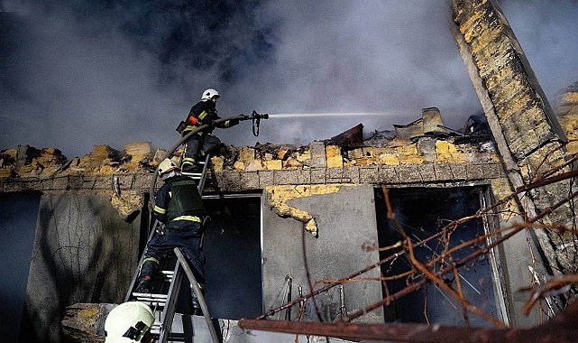 Rusya, Ukrayna'nın doğusu ile güneyini vurdu: 4 ölü, 8 yaralı