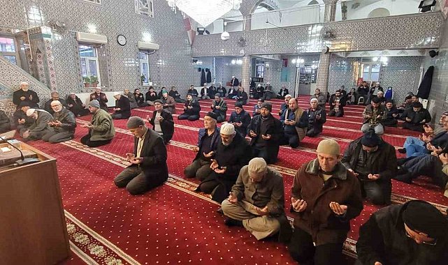 Sabah namazında buluştular