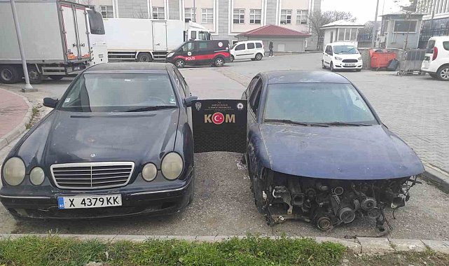 Samsun'da yurt dışından getirilerek parçaları satılmış gümrük kaçağı 2 otomobil ele geçirildi