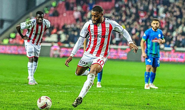 Samsunsporlu Ntcham, kullandığı 4 penaltıyı da gole çevirdi