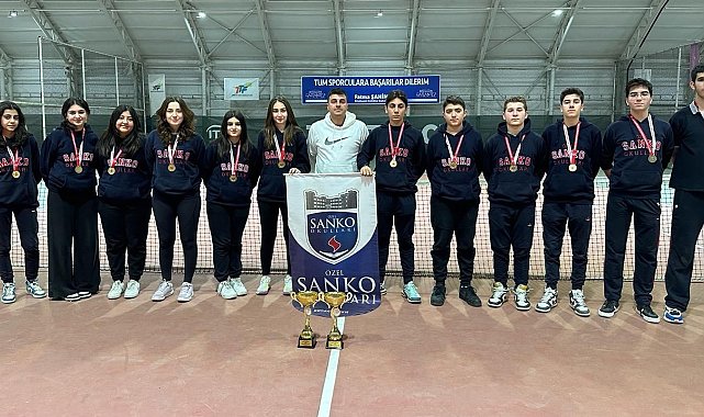 SANKO Okulları öğrencileri tenis yarışmasında il birincisi oldu