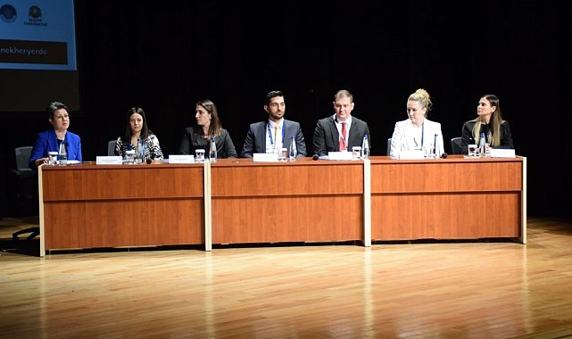Savunma sanayiinden önemli isimler İKAF'24'te öğrencilerle buluştu