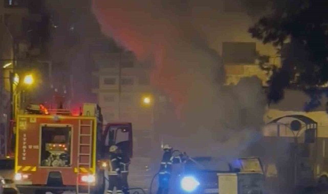 Seyir halindeki otomobil alevlere teslim oldu