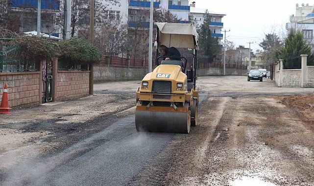 Siirt'te asfalt ve yama çalışmaları sürüyor