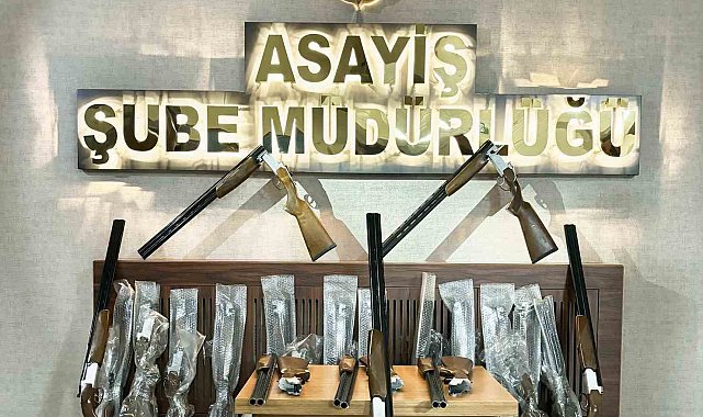 Silah imalathanesini soydu