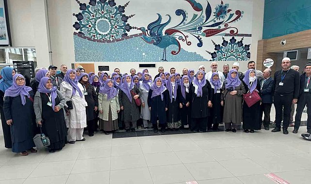 Simav'da 64 umreci dualarla kutsal topraklara uğurlandı