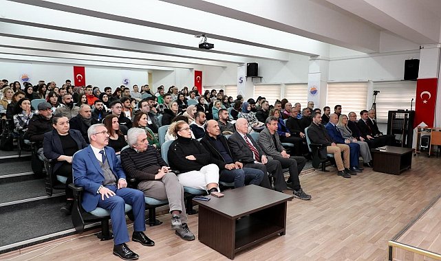 Sinop'ta 'Bağımlı Olma, Özgür Ol' konferansı
