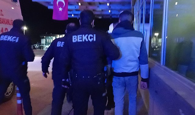 Şüphe üzerine durdurulan şahsın üzerinden komando bıçağı çıktı