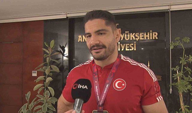 Taha Akgül: "Milletimizin dualarıyla, alnımızın akıyla olimpiyatlardan döneceğiz"