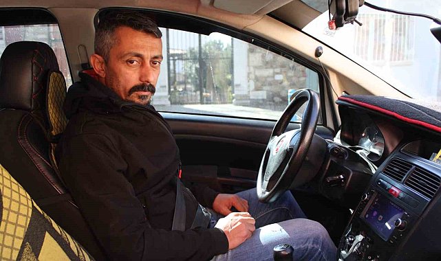 Taksici kendisine hakaret eden kadın müşterisinden şikayetçi oldu