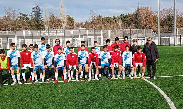Talas 75. Yıl Mühibe Germirli OrtaokuluTürkiye Şampiyonası'na hazırlanıyor