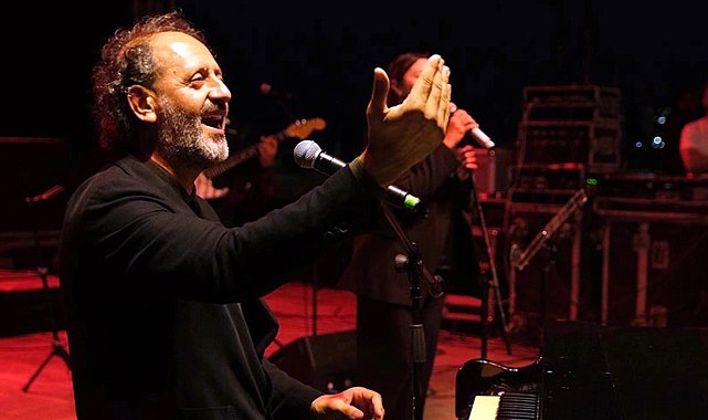 Talas&#039;ta Yücel Arzen konseri