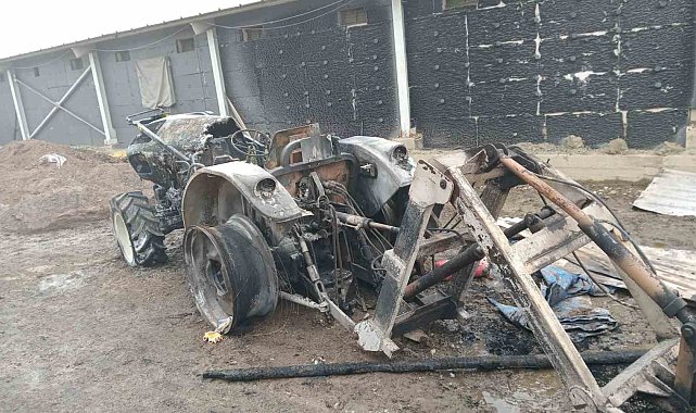 Tavuk çiftliğinin kazan dairesi küle döndü