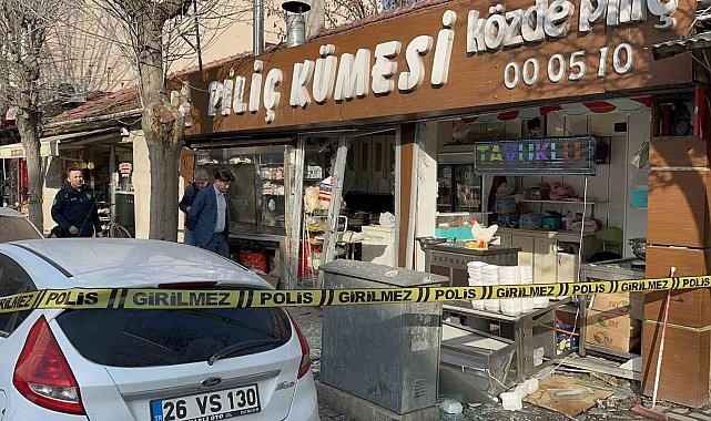 Tavuk ürünleri satan işyerinde patlama oldu