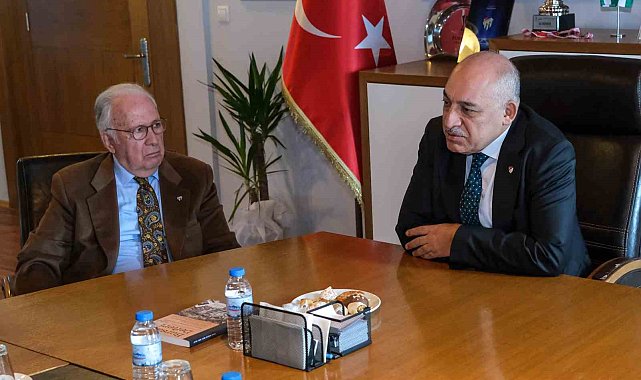 TFF Başkanı Mehmet Büyükekşi, Bursaspor yönetimiyle görüştü
