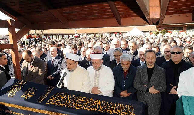 Ticaret Bakanı Ömer Bolat'ın babası son yolculuğuna uğurlandı