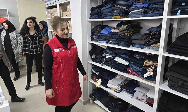 Tokat'ta Kızılay 'Butik Market' Açtı