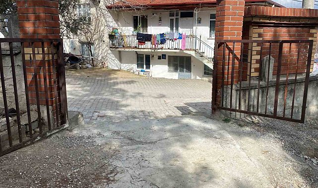 Tokat'ta mezarlık kapısı, hırsızların hedefi oldu